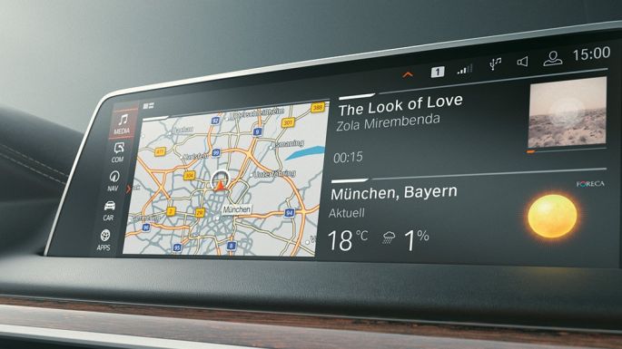 BMW 7 Series Sedan: Microsoft Office 365 BMW 7 Series Sedan: Microsoft Office 365 on Control Display