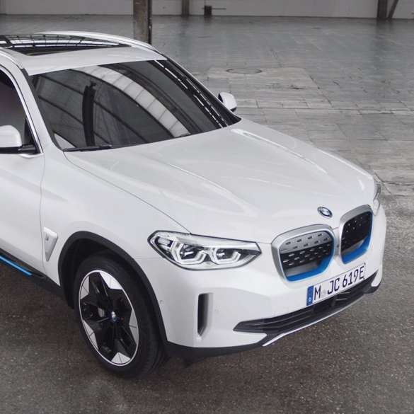 BMW iX3 עיצוב חיצוני סרטון וידאו BMW iX3 לבן Mineral עיצוב חיצוני סרטון וידאו
