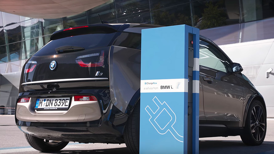 BMW סדרה 3 מבט אחורי