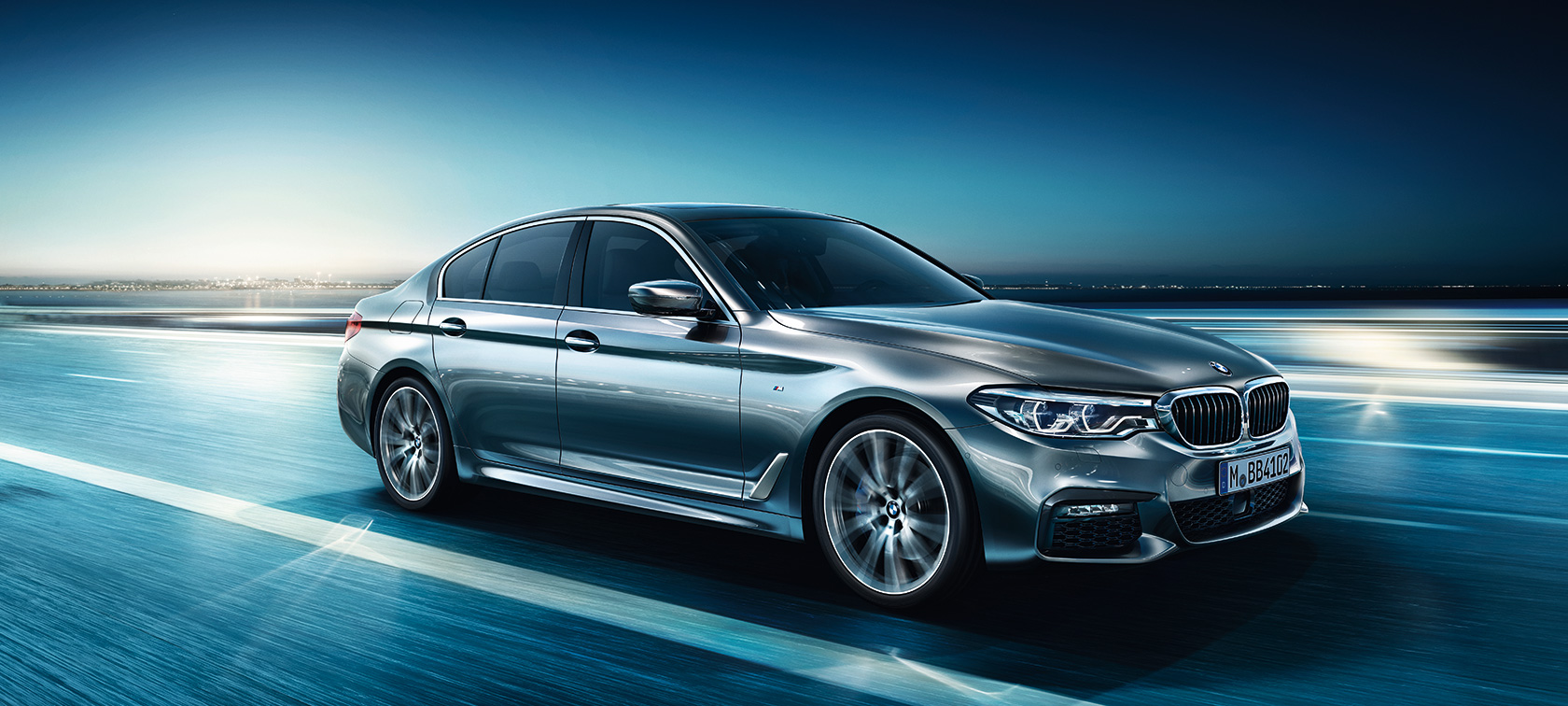 THE BMW 5 SERIES SEDAN. THE BMW 5 SERIES SEDAN.