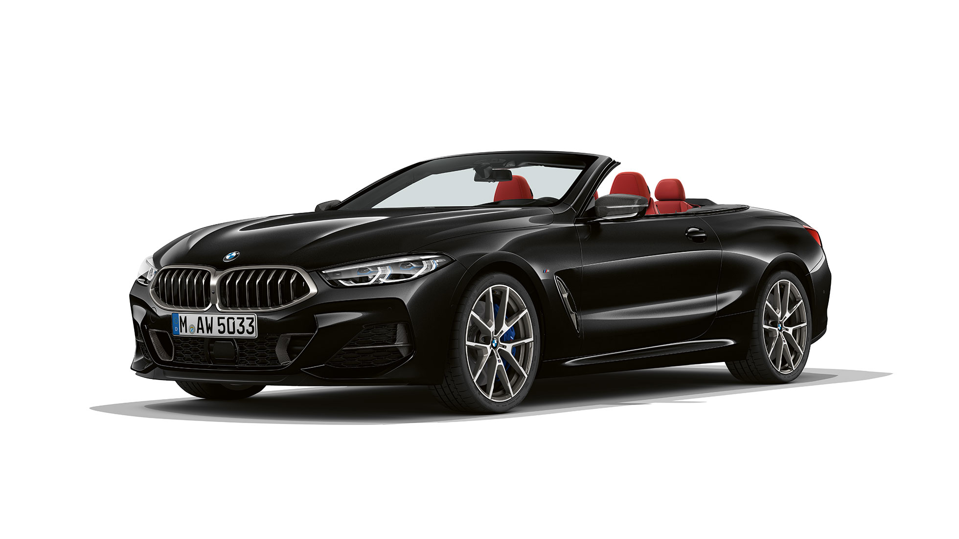 BMW M850i xDrive, צבע Carbon Black מטאלי, מבט חזית-צד. BMW M850i xDrive, צבע Carbon Black מטאלי, מבט חזית-צד.