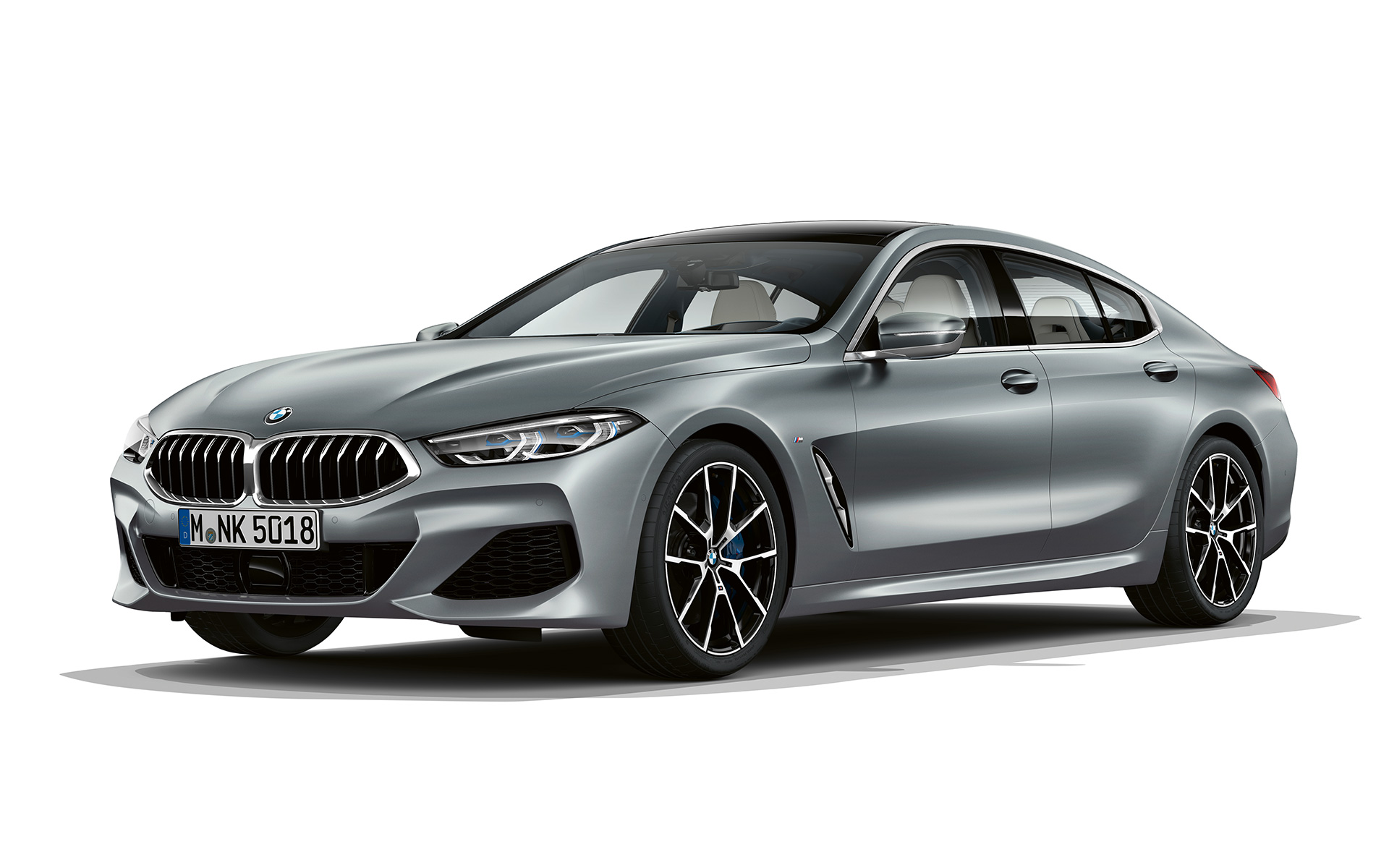 Frozen Temptation תמונה 3/4 קדמית BMW סדרה 8 גראן קופה, Frozen Temptation תמונה 3/4 קדמית