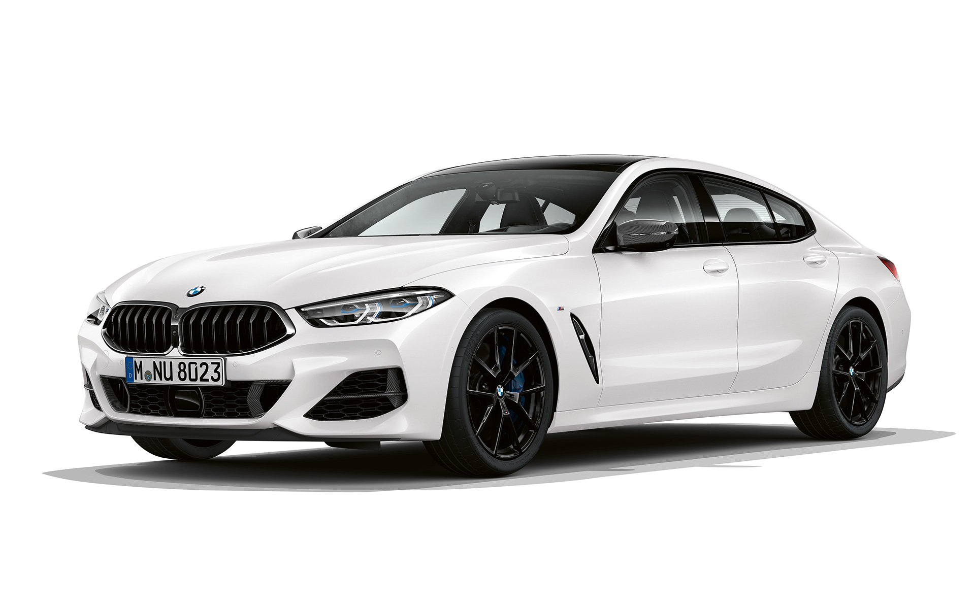 Pure Contrast, תמונה 3/4 קדמית BMW סדרה 8 גראן קופה, Pure Contrast, תמונה 3/4 קדמית