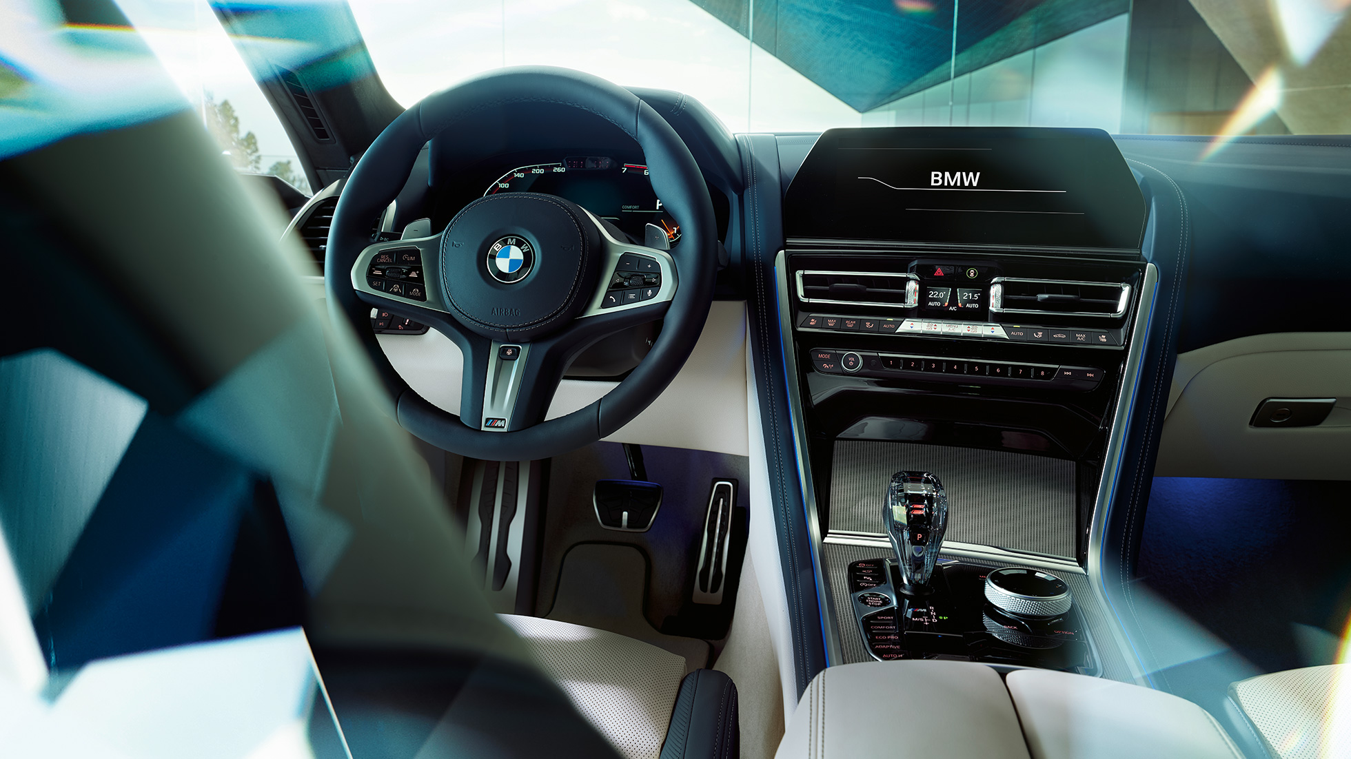 עיצוב פנימי, תא נהג BMW סדרה 8 גראן קופה, עיצוב פנימי, תא נהג