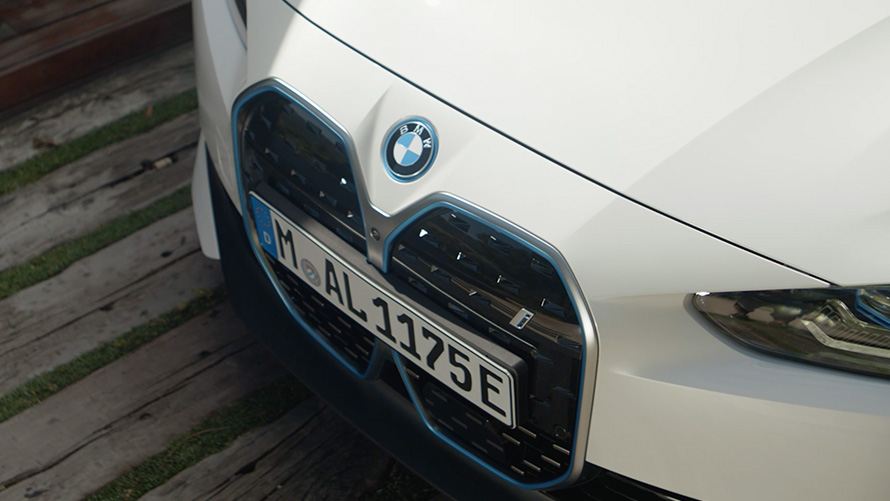 BMW i4 eDrive40 2021 Mineral White עיצוב חיצוני בצורה מפורטת סרטון וידאו BMW i4 eDrive40 2021 Mineral White עיצוב חיצוני בצורה מפורטת סרטון וידאו