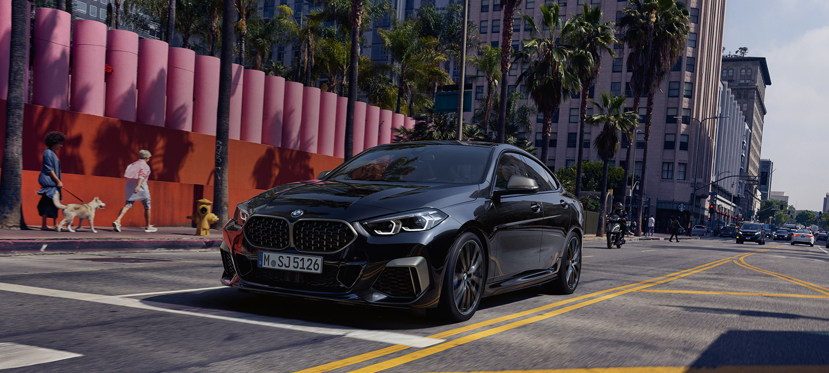 BMW M235i xDrive גראן קופה, מבט 3/4 קדמי ה-BMW M235i xDrive גראן קופה F44, 2020 שחור מטאלי Sapphire, מבט 3/4 קדמי
