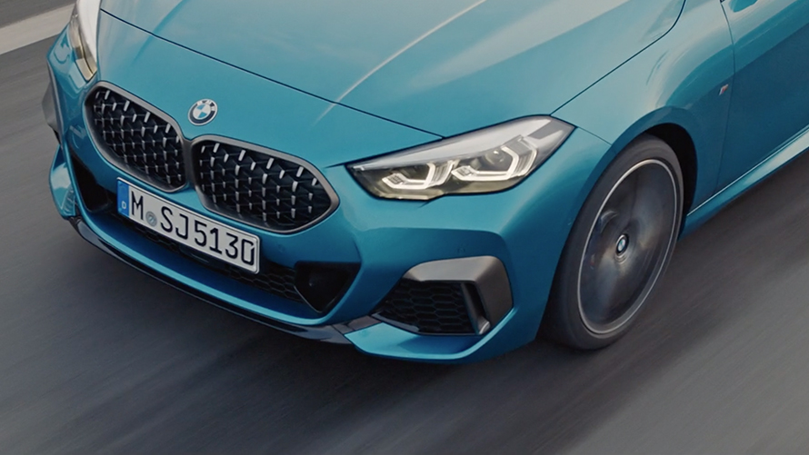 סרטון BMW M235i xDrive גראן קופה סרטון של ה-BMW M235i xDrive גראן קופה F44, 2020 שחור מטאלי Sapphire