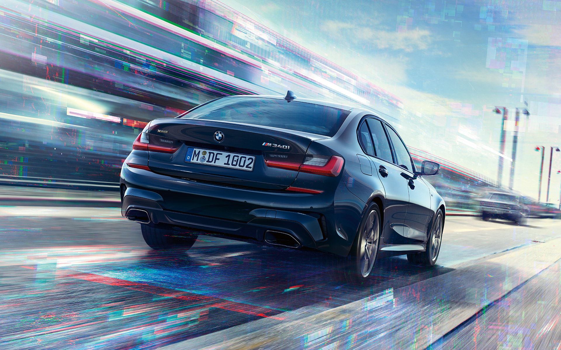 BMW M340i xDrive Sapphire Black מבט אחורי