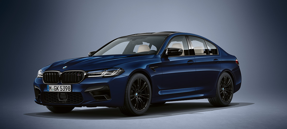 BMW Individual BMW M5 Sedan F90 2020 Tanzanite Blue metallic BMW Individual‏ BMW M5 סדאן F90 LCI פייסליפט 2020 כחול מטאלי Tanzanite מבט 3/4 קדמי