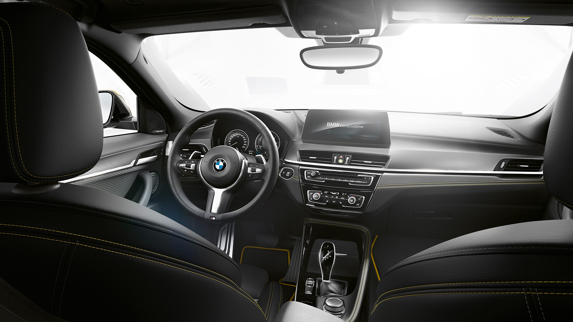 גלגל הגה מעור BMW X2 F39 גלגל הגה מעור BMW X2 2018 F39 עיצוב פנימי