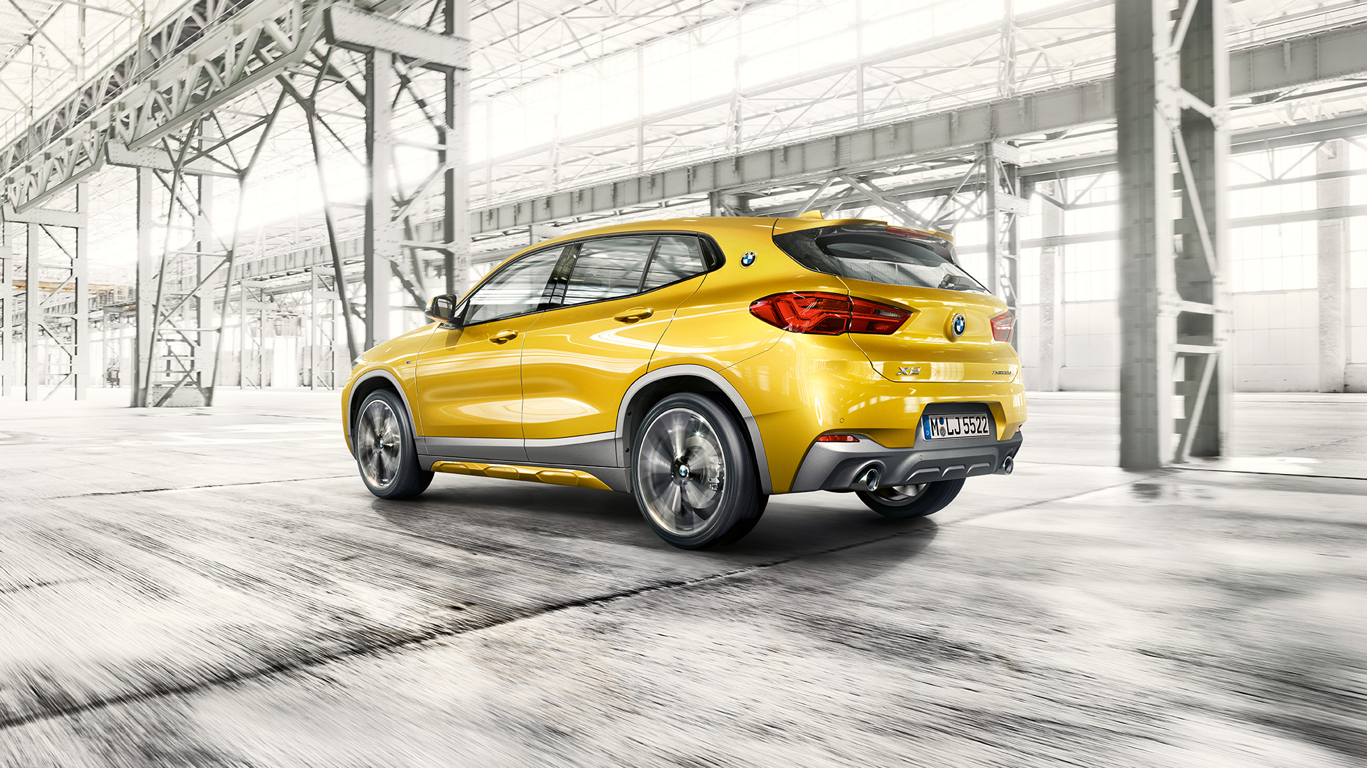 מבט 3/4 צדדי BMW X2 F39 BMW X2 2018 F39 זהב מטאלי, מבט 3/4 צדדי