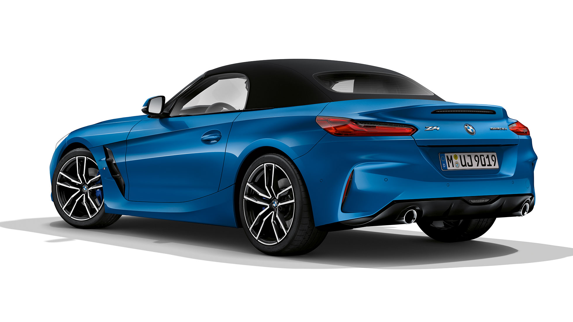 BMW Z4 רודסטר עם חבילת M Sport תצלום במבט אחורי-צידי של BMW Z4 רודסטר עם חבילת M Sport