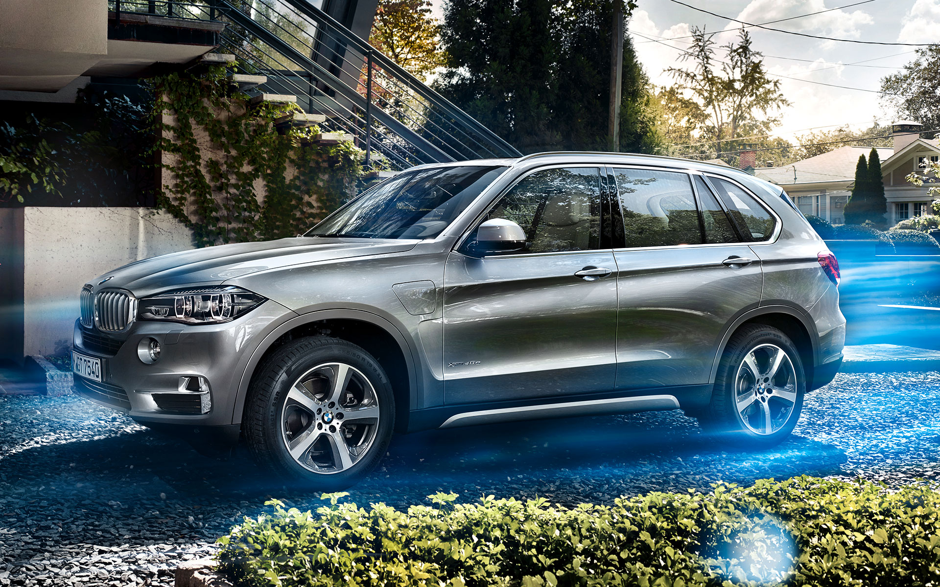 BMW X5 עם מערכת ההינע eDrive BMW X5 עם מערכת ההינע eDrive