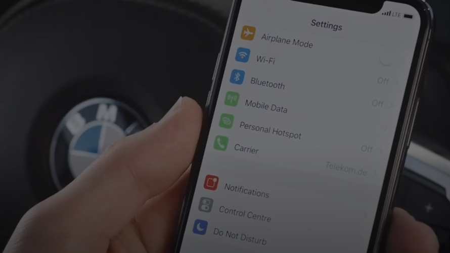 חיבור מכשיר האייפון