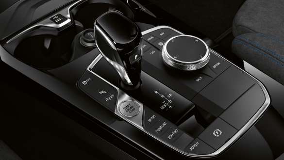 תיבת הילוכים אוטומטית ספורטיבית Steptronic. BMW סדרה 1 M135i, תיבת הילוכים אוטומטית ספורטיבית Steptronic בעלת 8 הילוכים.
