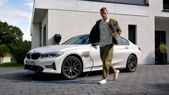 BMW סדרה 3 פלאג-אין הייבריד מבט קדמי BMW סדרה 3 פלאג-אין הייבריד מבט קדמי