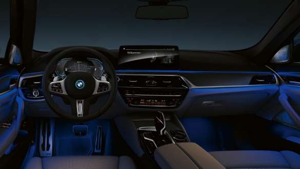 תאורת אווירה BMW סדרה 5 תאורת אווירה BMW סדרה 5 2020 חלל הפנים