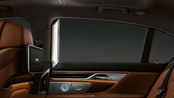 תאורת אווירה ב-BMW סידרה 7 BMW סידרה 7: תאורת אווירה בתא הנוסעים