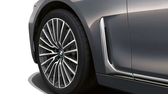 פתחי אוויר מסוג Air Breather של BMW סידרה 7 BMW סידרה 7: תקריב על פתחי אוויר מסוג Air Breather