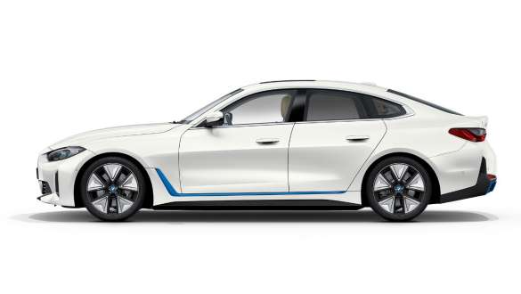 BMW i4 eDrive40 2021 Mineral White מבט צדדי BMW i4 eDrive40 2021 Mineral White מבט צדדי