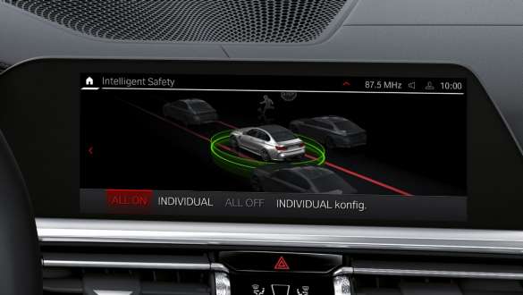 Driving Assistant Professional, BMW M3 BMW M3 Driving Assistant Professional תא נוסעים
