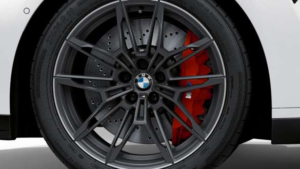 בלמי M Compound BMW M3 Competition BMW M3 Competition בלמי Compound