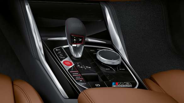 תיבת הילוכים אוטומטית ספורטיבית M Steptronic בעלת 8 הילוכים, BMW M3 Competition BMW M3 Competition עם תיבת הילוכים אוטומטית M Steptronic בעלת 8 הילוכים