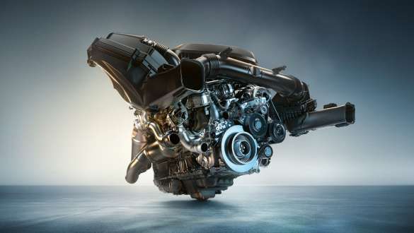 מנוע בנזין 6 צילינדרים BMW M TwinPower Turbo BMW M4 Competition BMW M4 Competition עם מנוע בנזין 6 צילינדרים טורי BMW M TwinPower Turbo