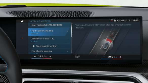 Driving Assistant Professional BMW M4 BMW M4 Driving Assistant Professional
