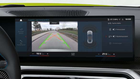 מערכת עזר לחניה Parking Assistant Plus BMW M4 BMW M4 מערכת עזר לחניה Parking Assistant Plus
