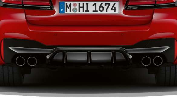 צינור מפלט כפול M‏ BMW M5 Competition צינור מפלט כפול ‏M‏ ‏BMW M5 Competition‏ BMW Individual Imola Red חלק אחורי