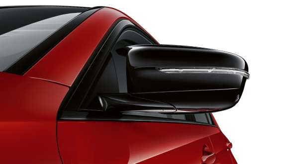 מראת צד M בגוון שחור מבריק BMW M5 Competition מראת הצד M בגוון שחור מבריק BMW M5 Competition BMW Individual Imola Red