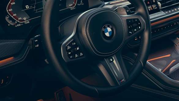 תיבת הילוכים אוטומטית - Steptronic. BMW X6 M50i, תיבת הילוכים אוטומטית - Steptronic.