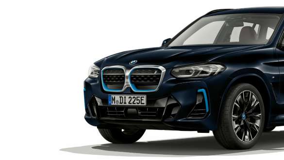 BMW iX3 G08 2021 מבט קדמי